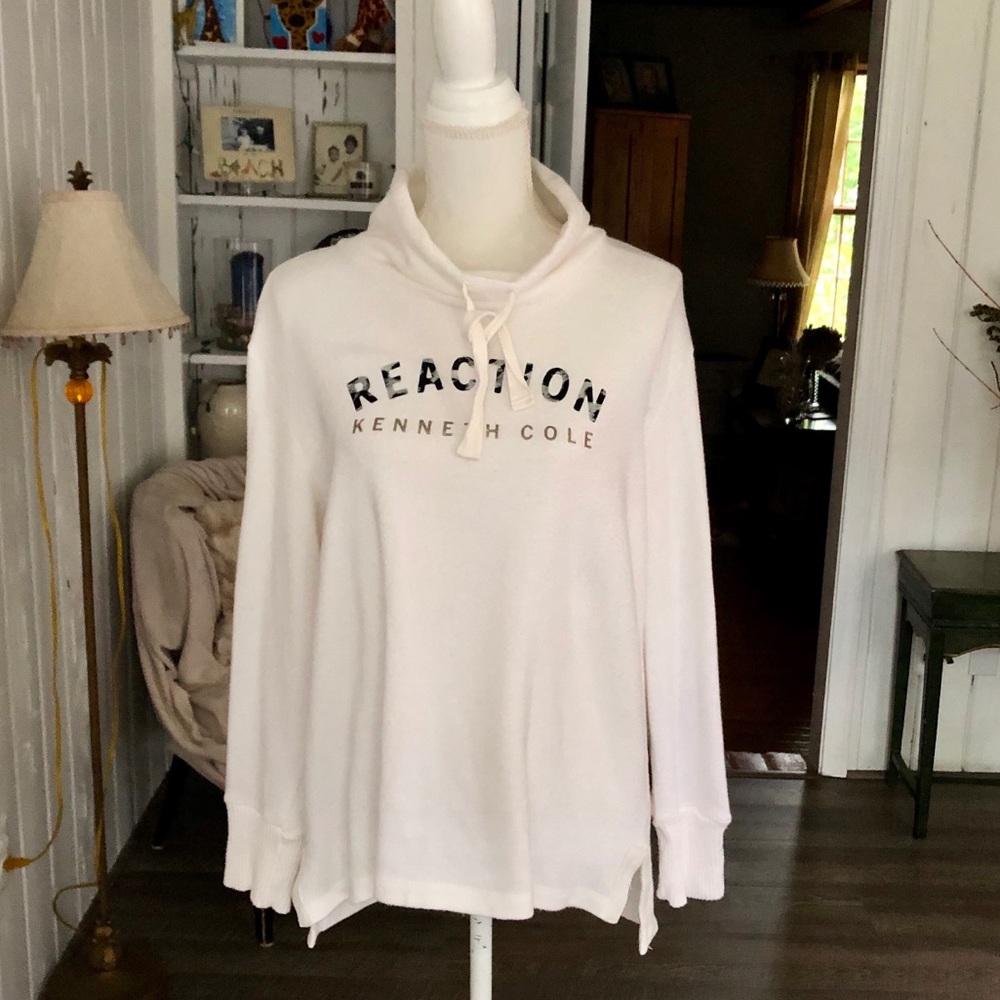 Kenneth Cole Reaction Sweatshirt w/ tunnel neck lg